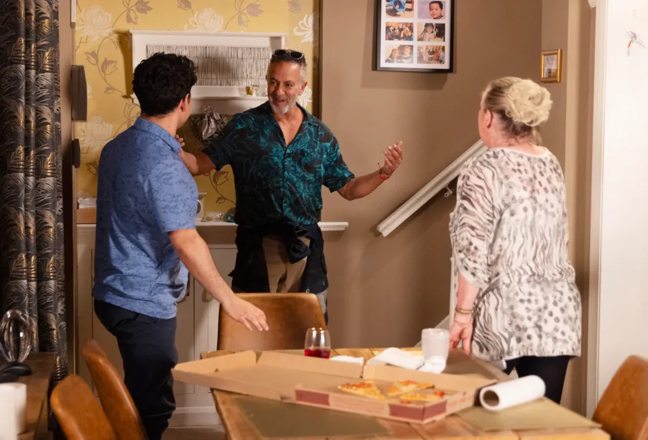 Coronation Street reveals shocking new relationship that leaves Theo devastated